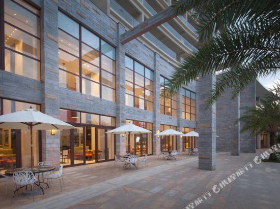 Aloha Oceanfront Suite Resort Lingshui  Exterior photo