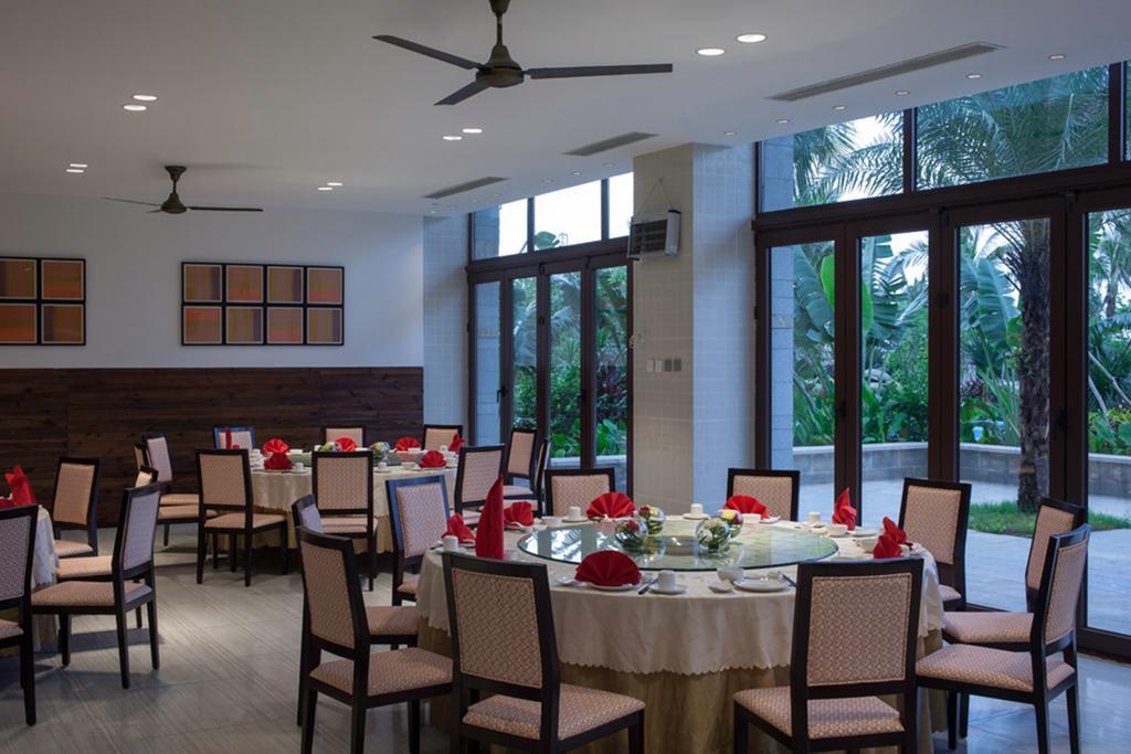 Aloha Oceanfront Suite Resort Lingshui  Exterior photo